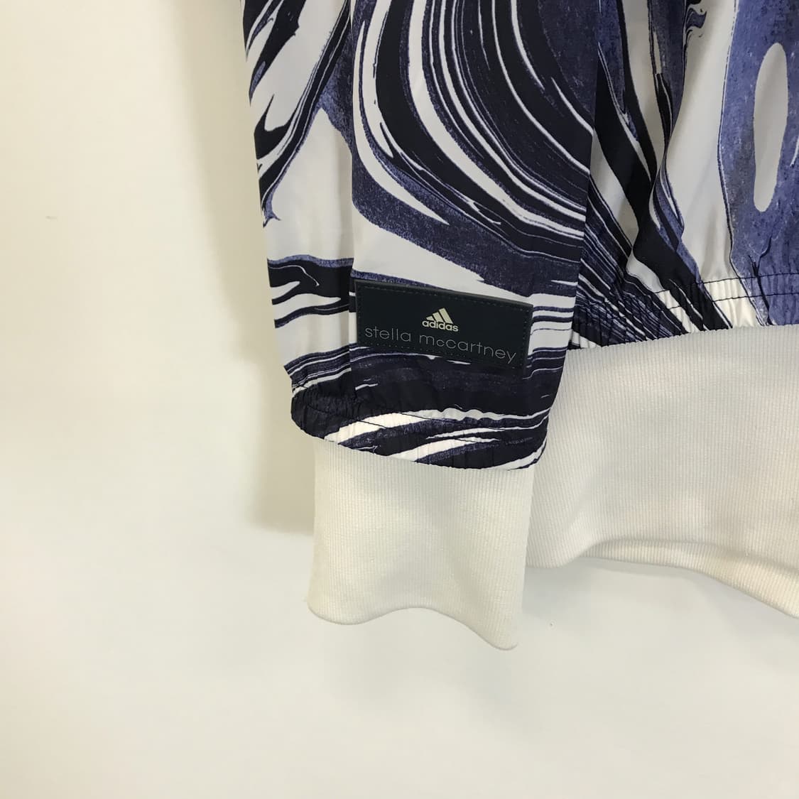 아디다스 스텔라맥카트리 러닝 바람막이 [85] 상품이미지4