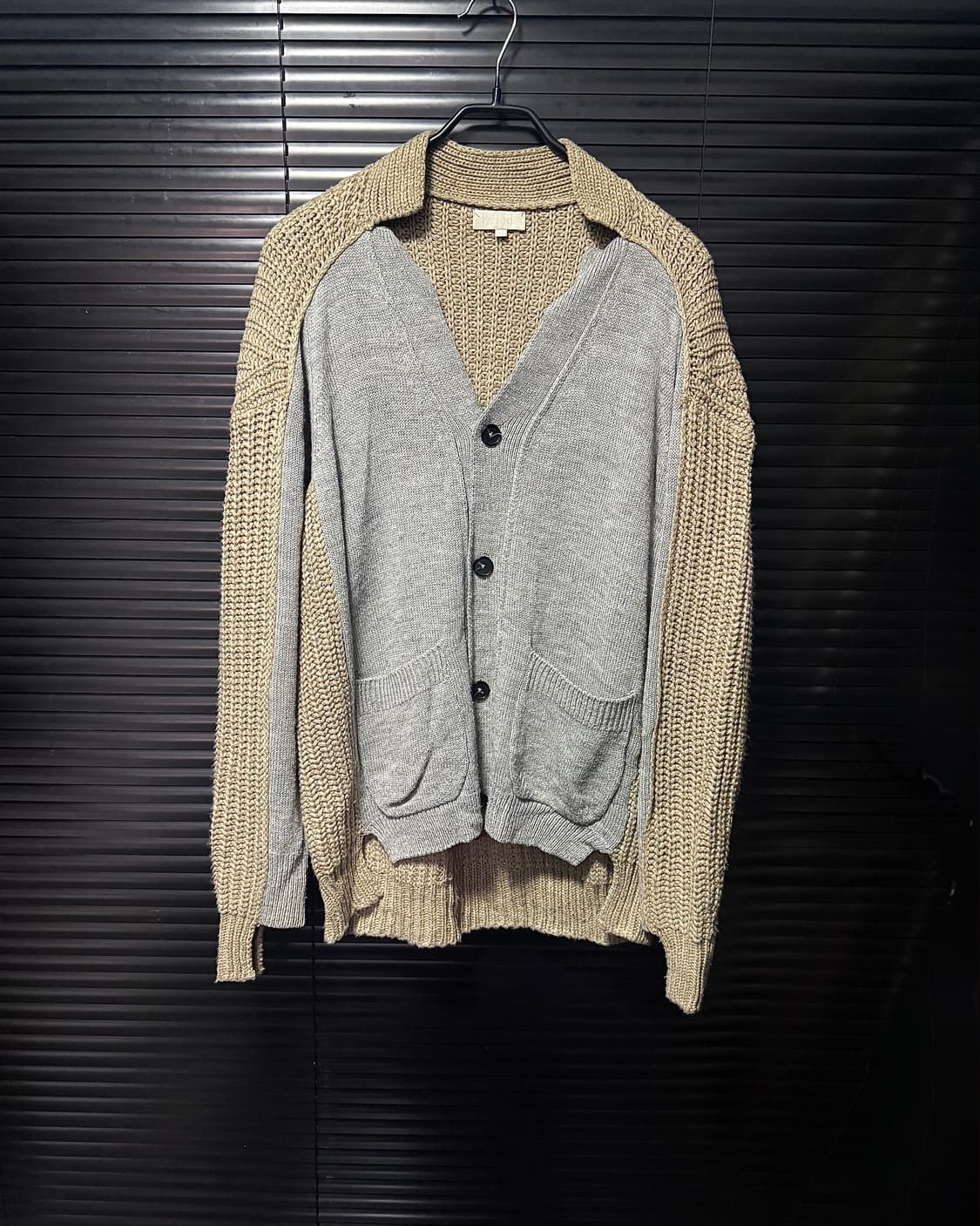 ASTERR. OUTFITTERS 브이넥 니트 스웨터 가디건 베이지 회색 상품이미지1