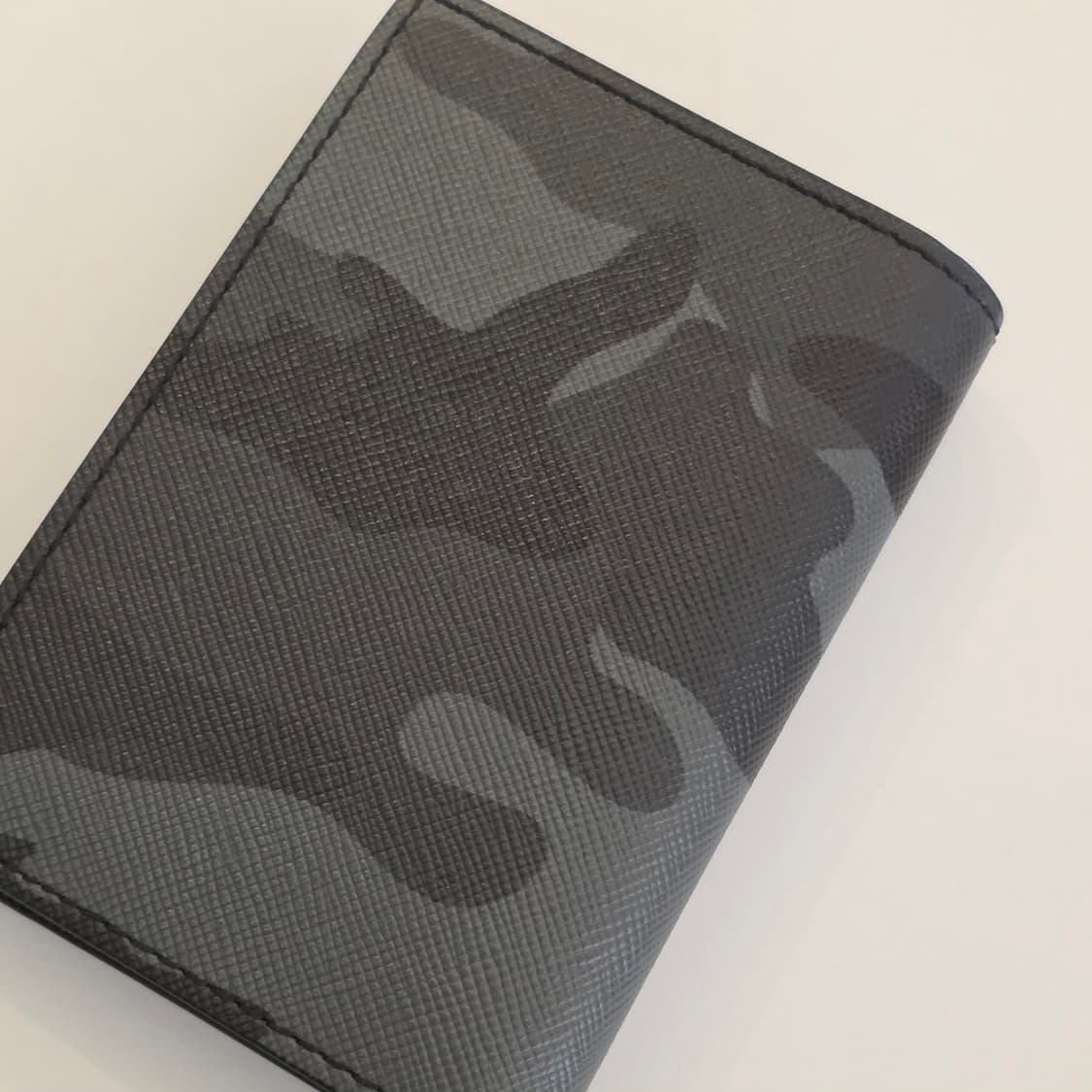 몽블랑 그레이 카모 사피아노 가죽 명함 지갑
 상품이미지4