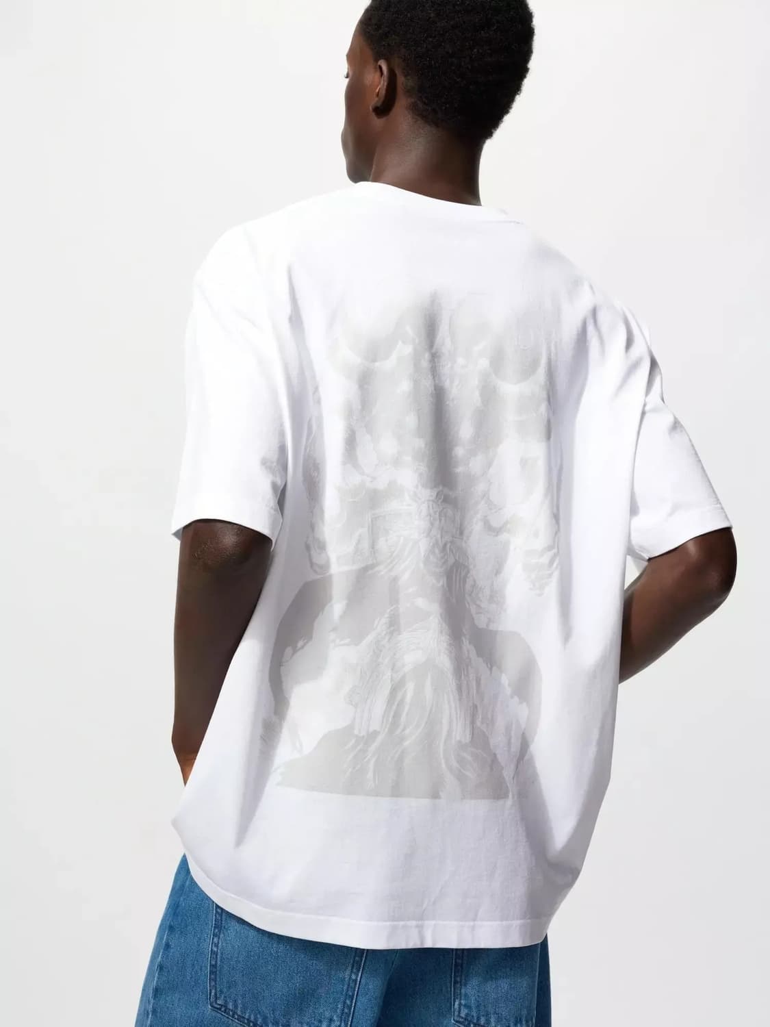 유니클로/ 베르세르크 UT/ XL 상품이미지1