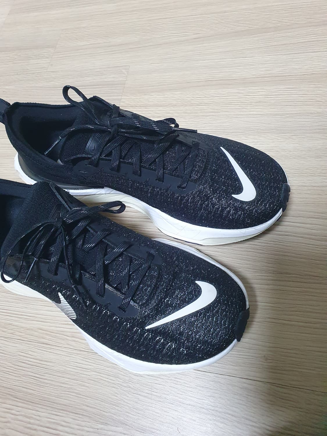 나이키 줌 인빈서블 런 러닝화 275 상품이미지8