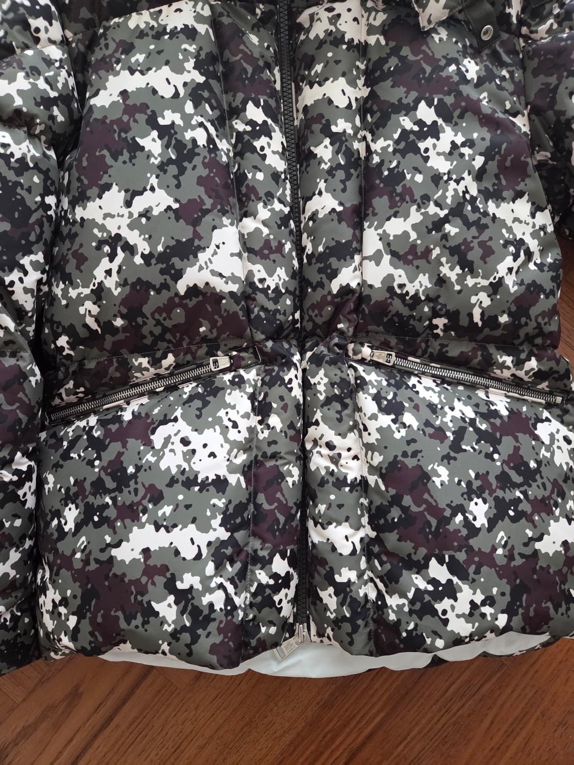 몽클레어 카모 패딩지켓 상품이미지3