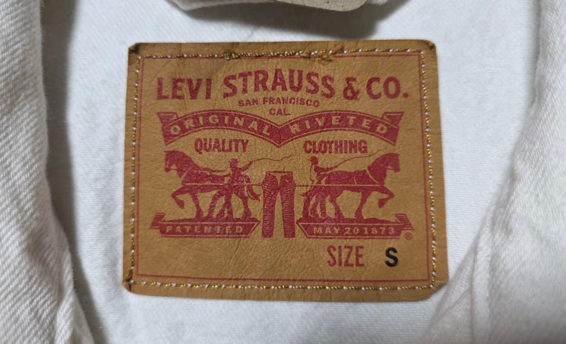 [S급] 리바이스 화이트 데님 자켓 (S사이즈) - 미사용 새상품 상품이미지5