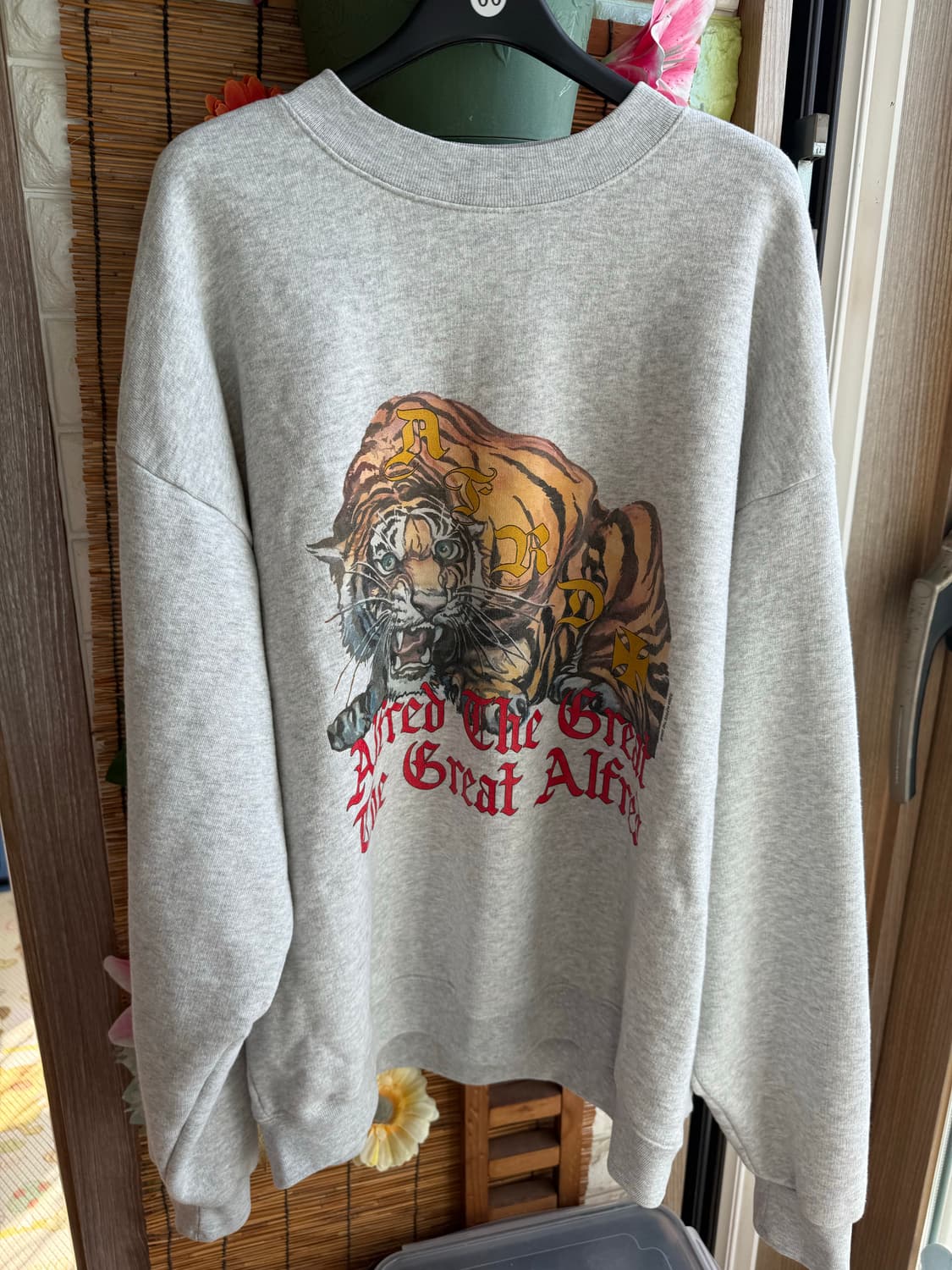 Heritagefloss alfred tiger crewneck 상품이미지2