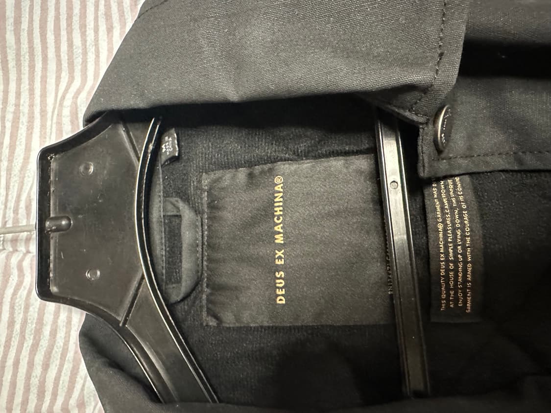 데우스 엑스 마키나 브리즈 코치 자켓 블랙 상품이미지3