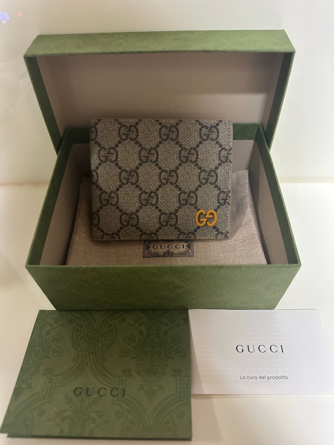 구찌 GG수프림 디테일 반지갑 상품이미지1