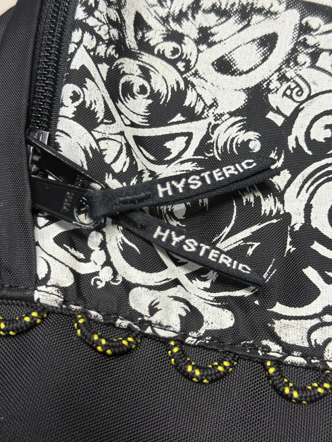 히스테릭 글래머 아카이브 가방 끈 디테일 중형 백팩 가방 상품이미지4