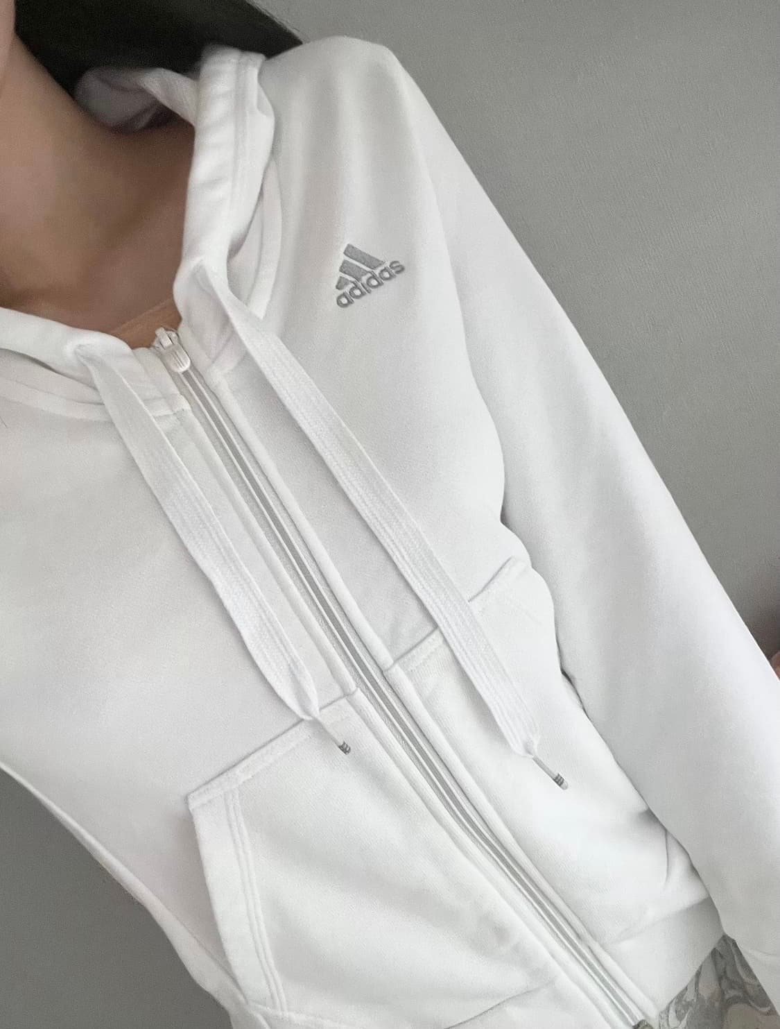 아디다스 실버로고 후드집업 화이트 상품이미지2