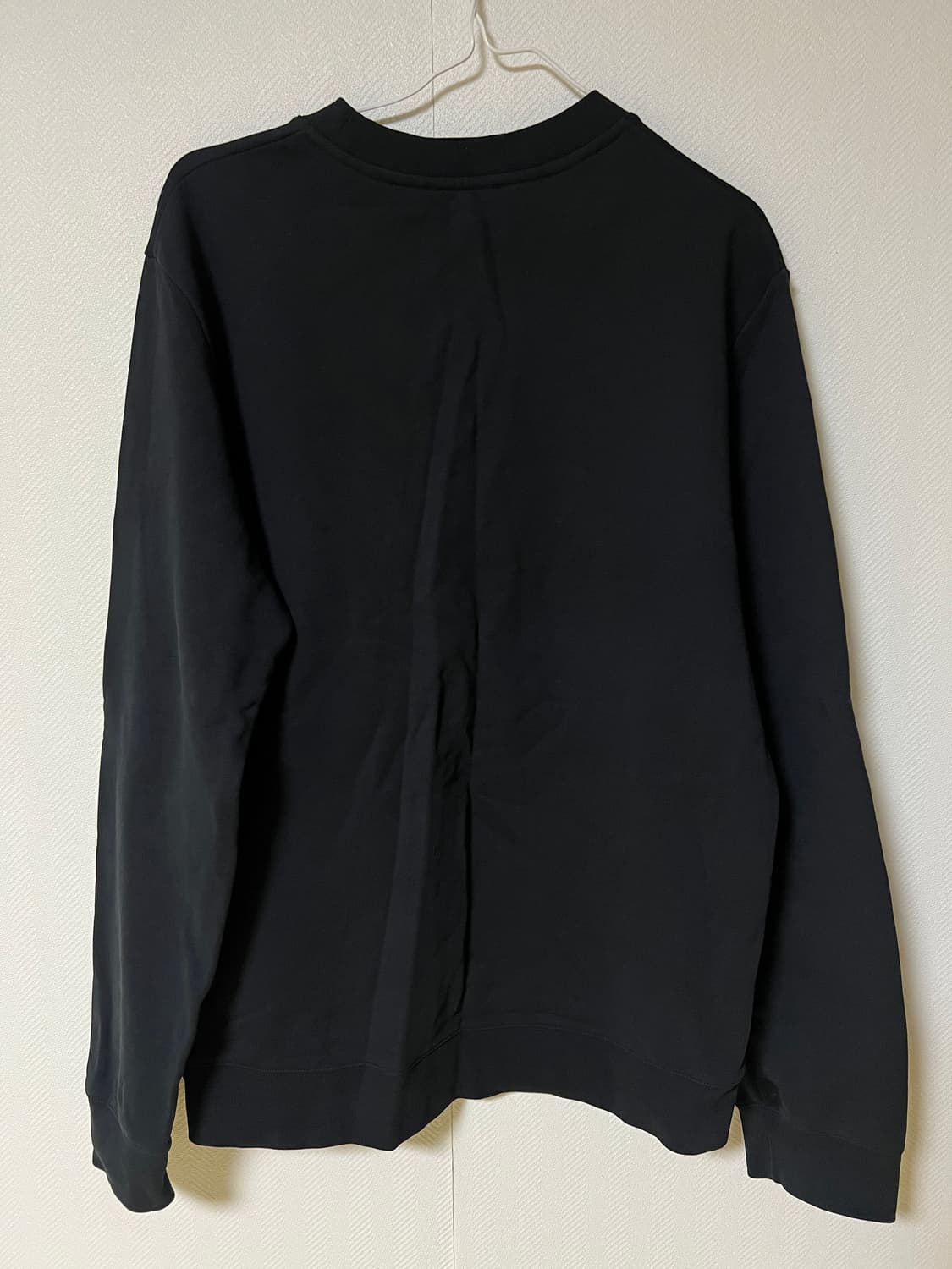 apc 아페쎄 루 마담 블랙 맨투맨 xl 상품이미지5