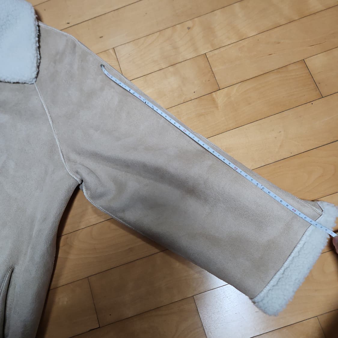 리버서블 인조 무스탕 뽀글이 하프코트 상품이미지6