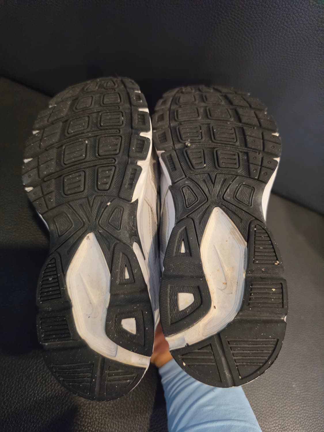 나이키 이니시에이터 화이트 런닝화 상품이미지9