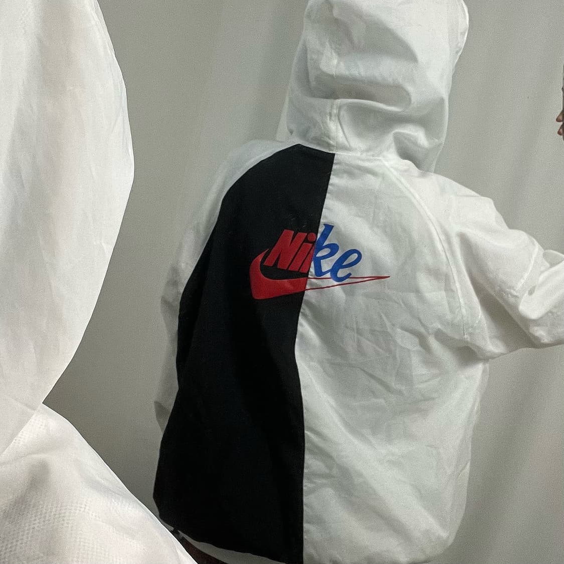 Nike white Windrunner windbreaker  상품이미지4