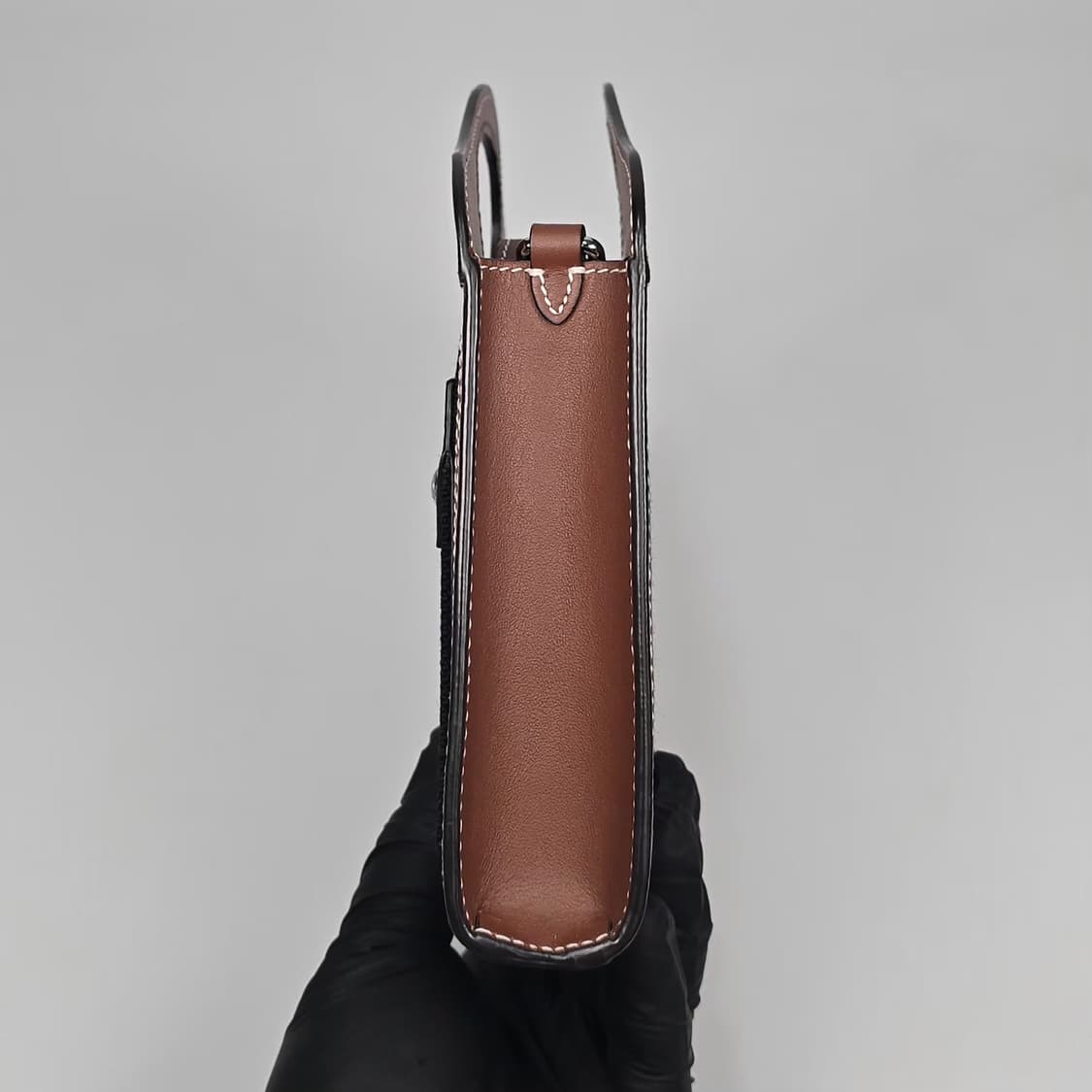 버버리 투톤 포켓 카이크로 토트 숄더백 상품이미지5