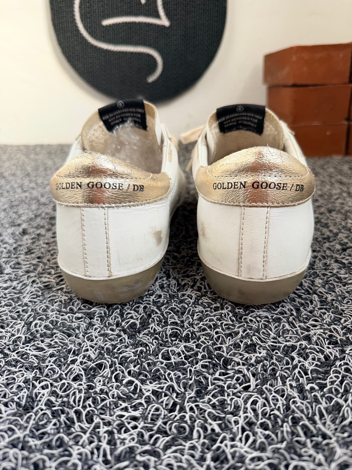 골든구스 슈퍼스타 화이트 골드 스니커즈 37/ 240 상품이미지4