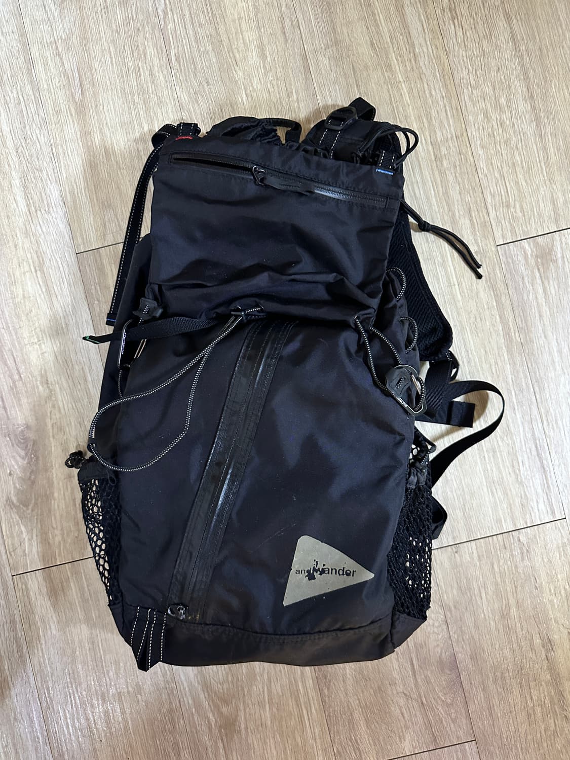 앤드원더 백팩 30L 상품이미지1