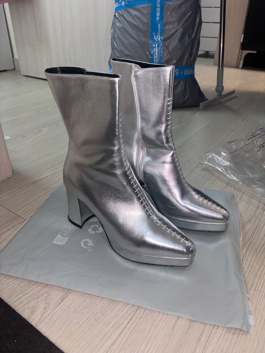 마땡킴 실버 부츠 250 상품이미지1
