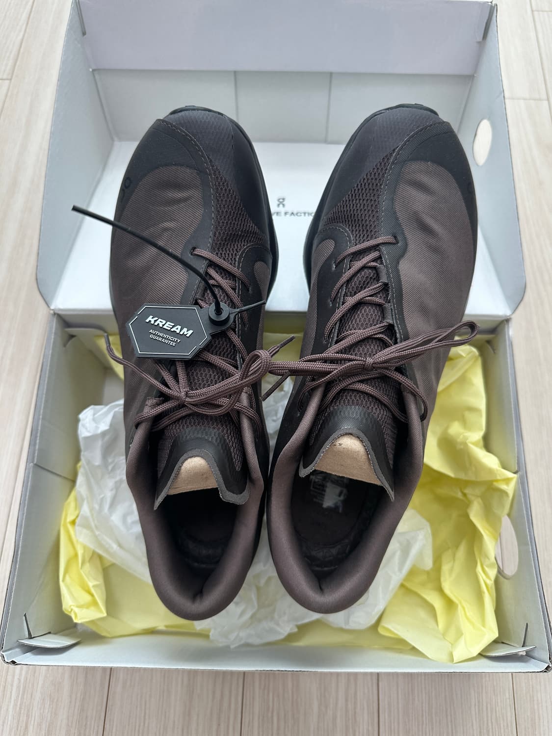 파프 온 클라우드벤쳐 W9.5  265판매(1회착) 상품이미지2