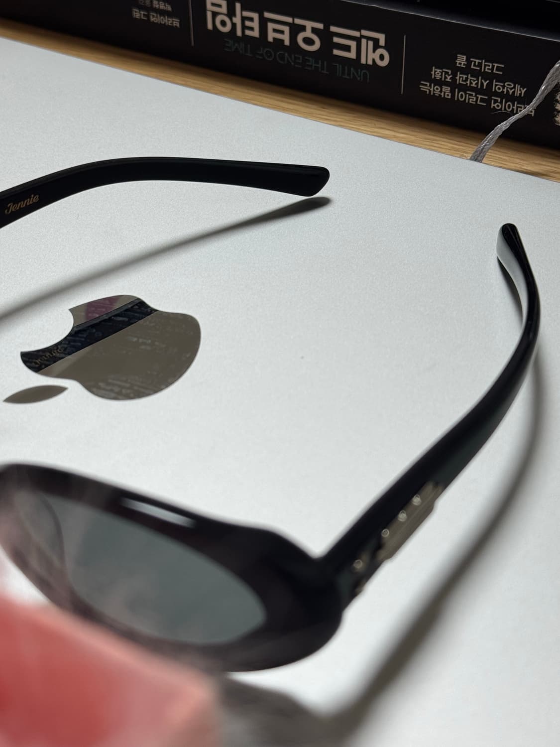 젠틀몬스터 제니 허쉬01 블랙 풀박 상품이미지6