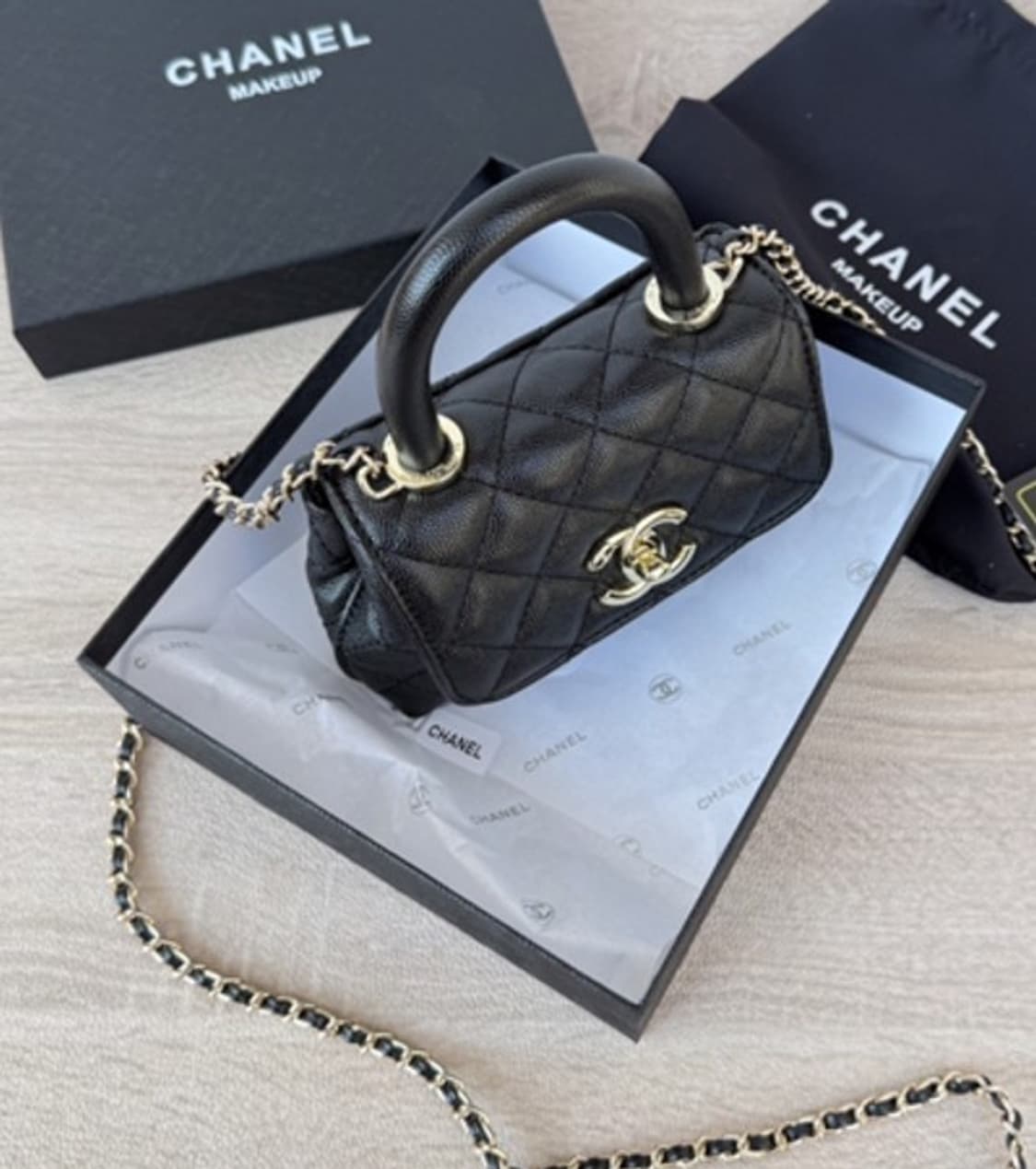 샤넬 뷰티 미니 핸들 크로스백  상품이미지2