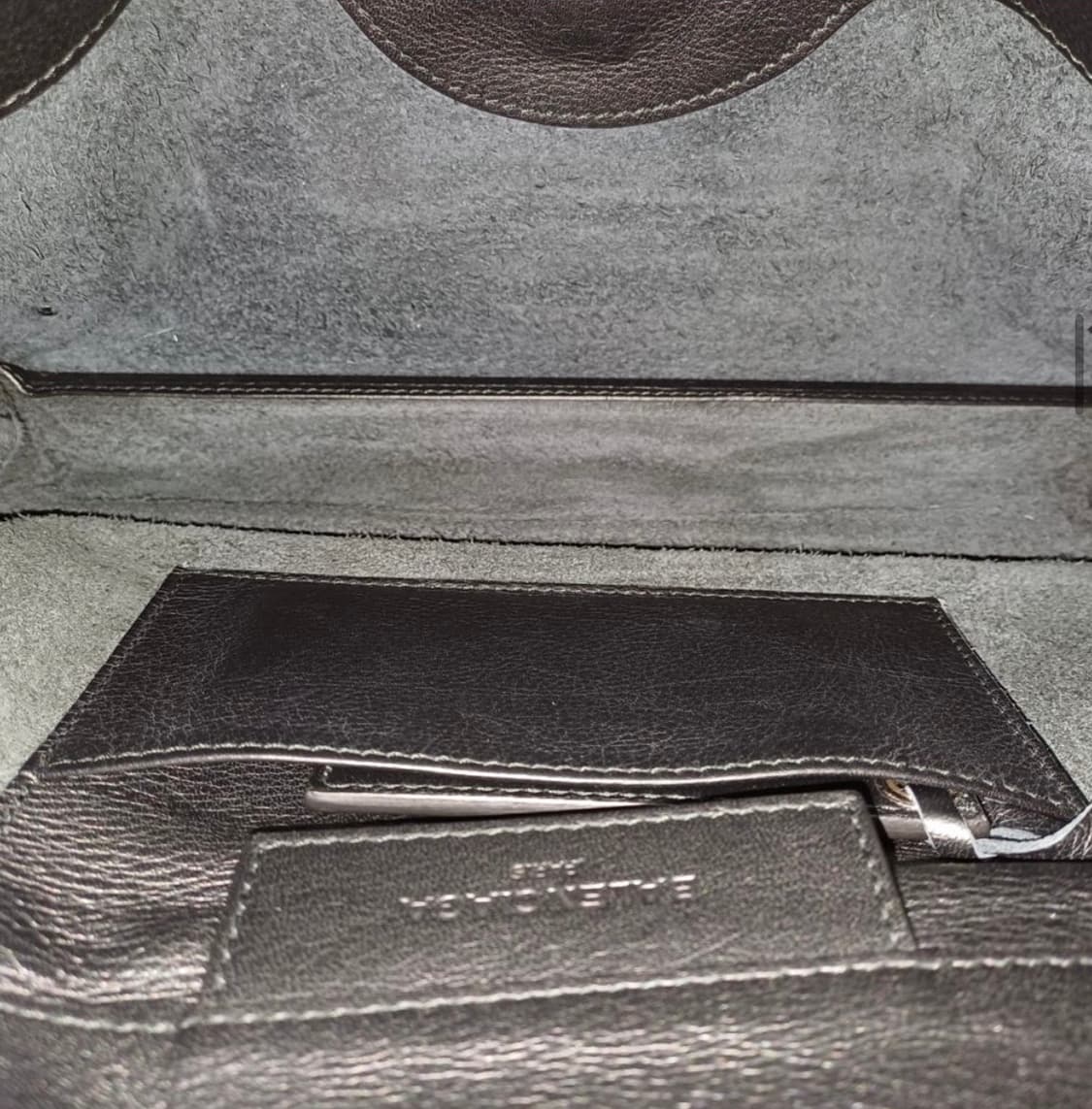 발렌시아가 블랙 파피에르 지퍼 플랩 클러치 상품이미지8