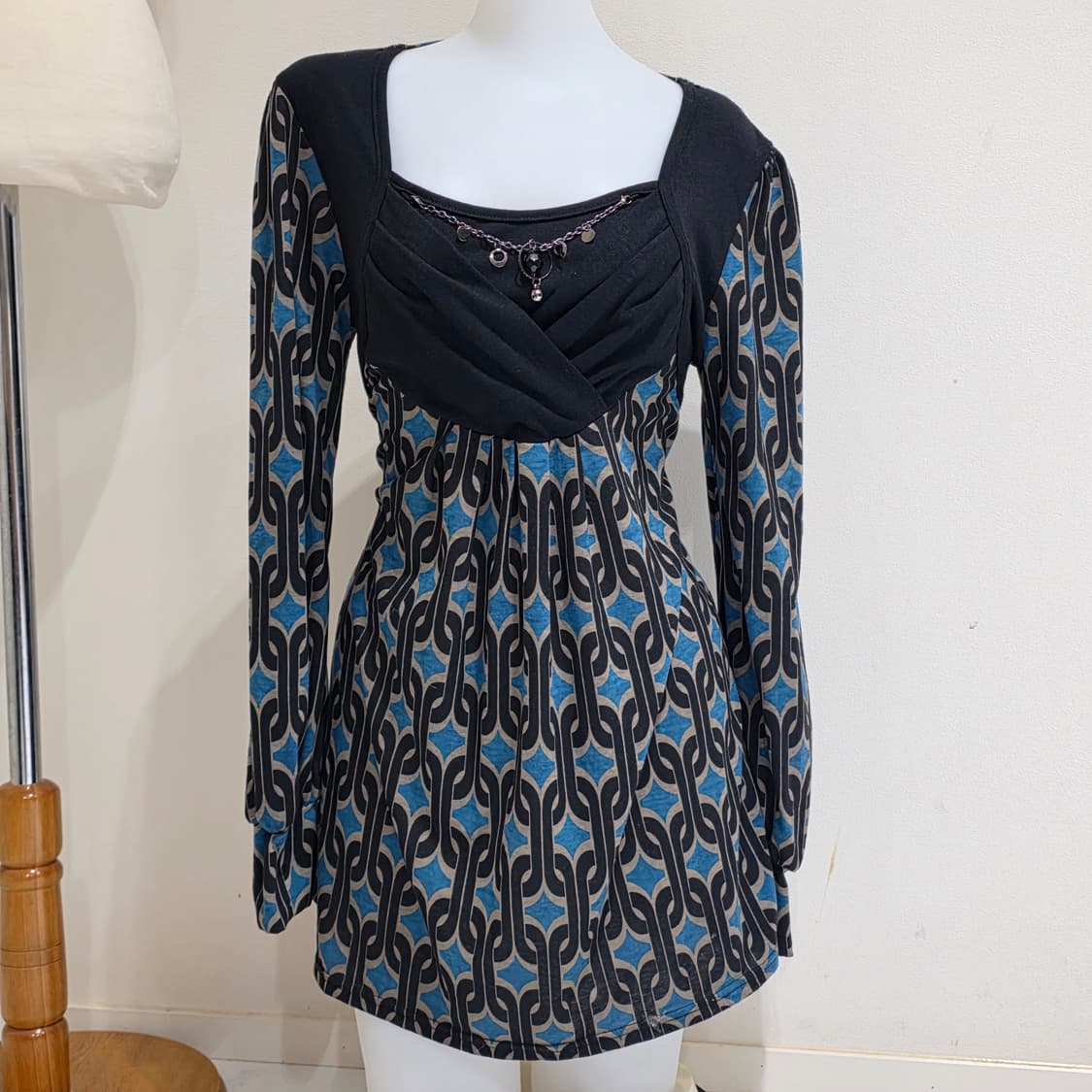 일본빈티지)세실맥비깔 레이어드 비즈 오네갸루지뢰계 y2k 롱슬리브블라우스 상품이미지1