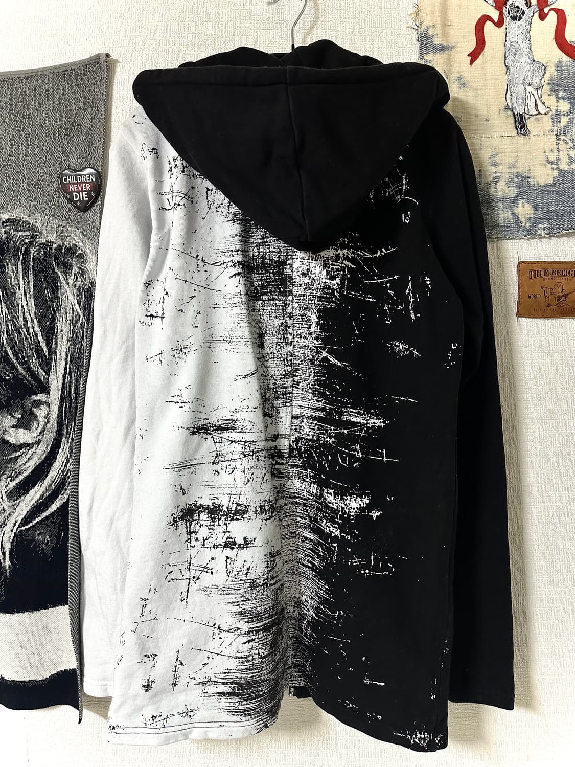 CIVARIZE 컨트래스트 디스트로이드 아트 롱 후드집업 상품이미지5