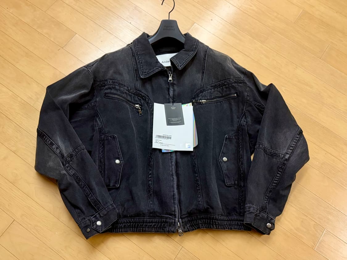 [앤더슨벨] 포인트 데님 블루종 자켓 (BLACK) 상품이미지1