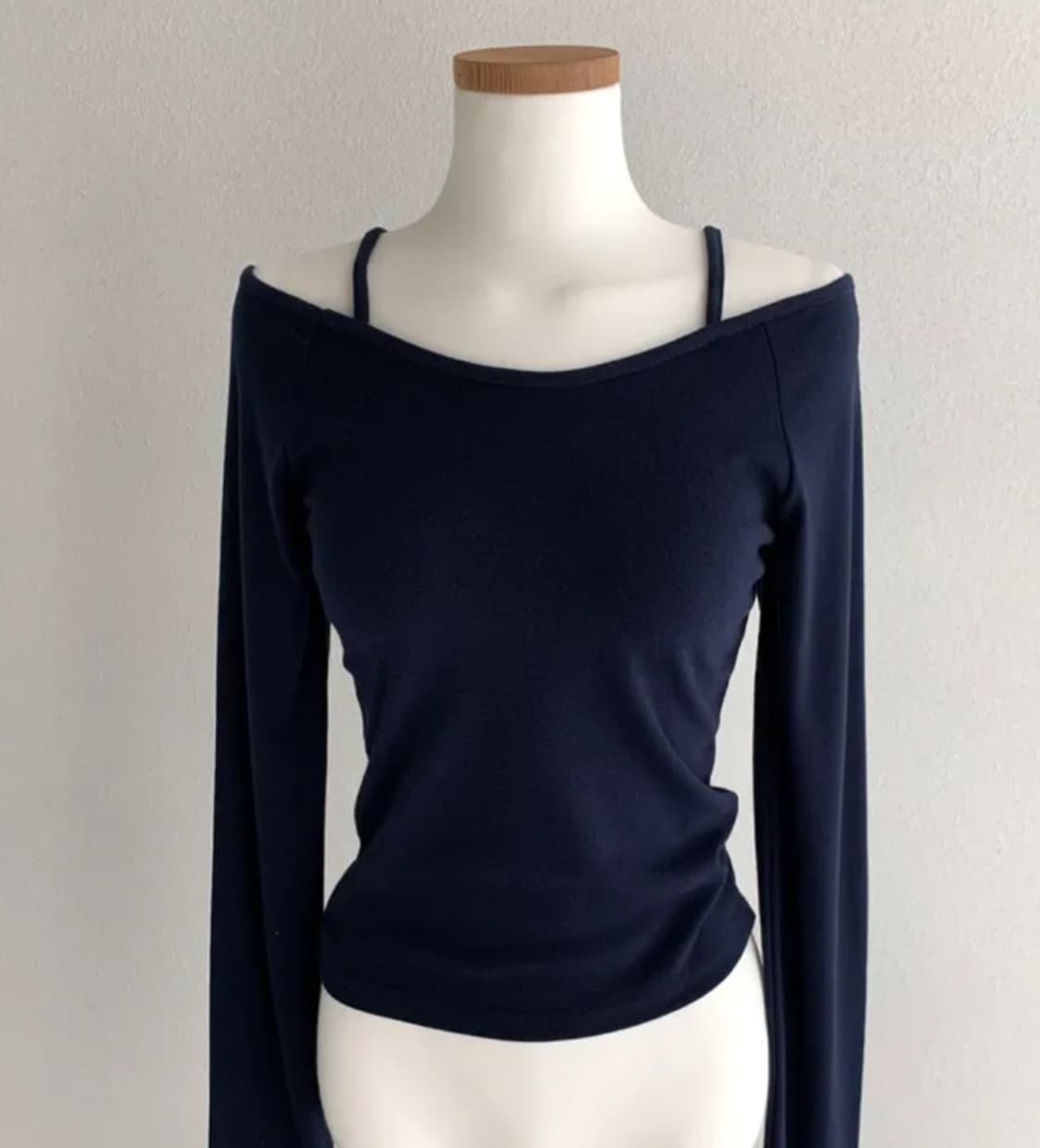 오프숄더 롱슬리브 상품이미지1