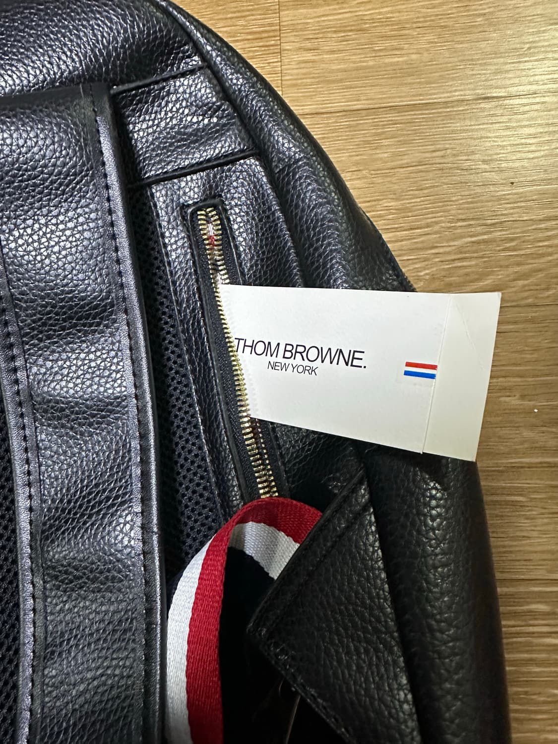 톰브라운 블랙 가죽 백팩 상품이미지5