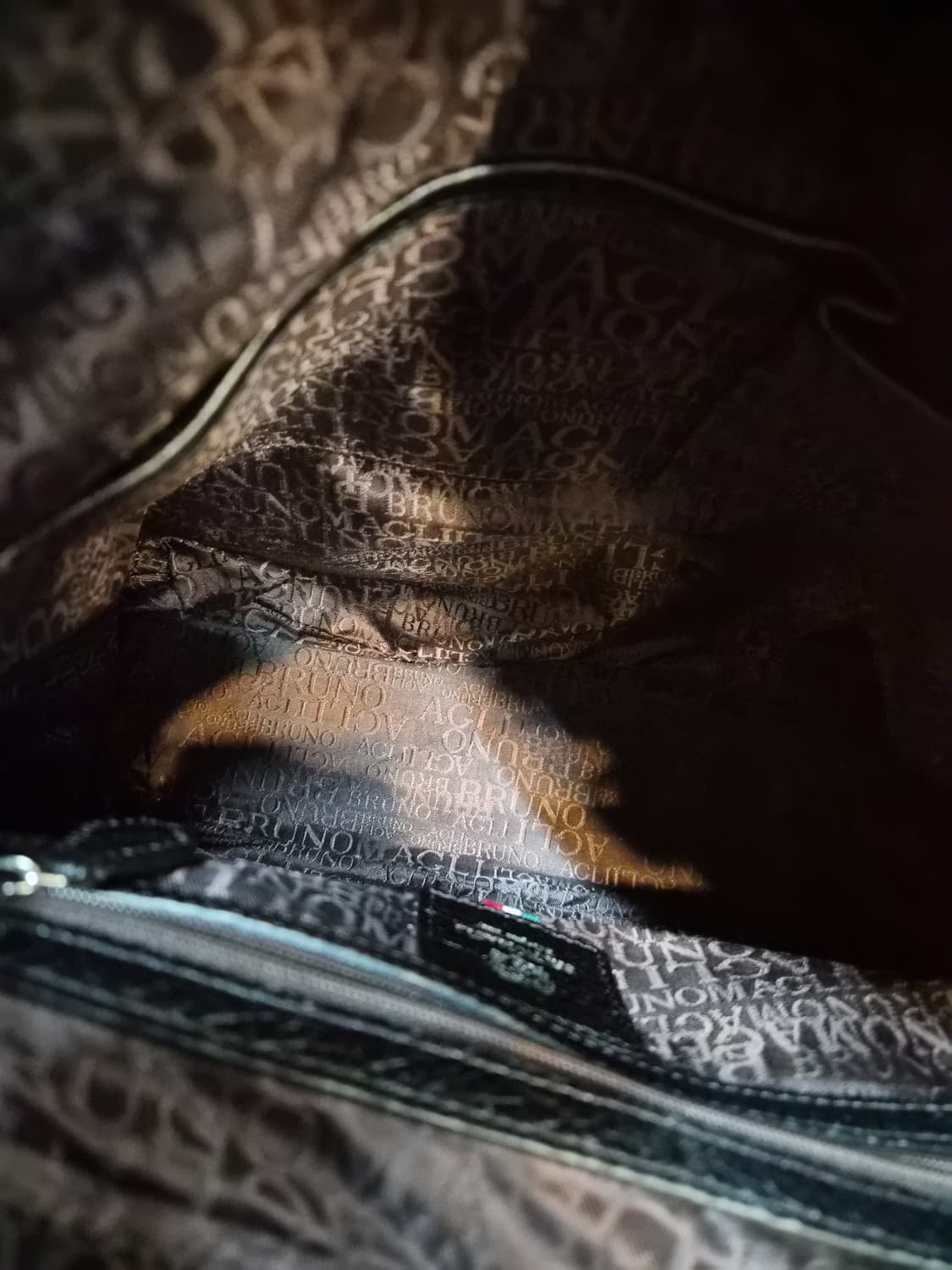 브루노말리 크로커 엠보 가죽 백팩
 상품이미지9