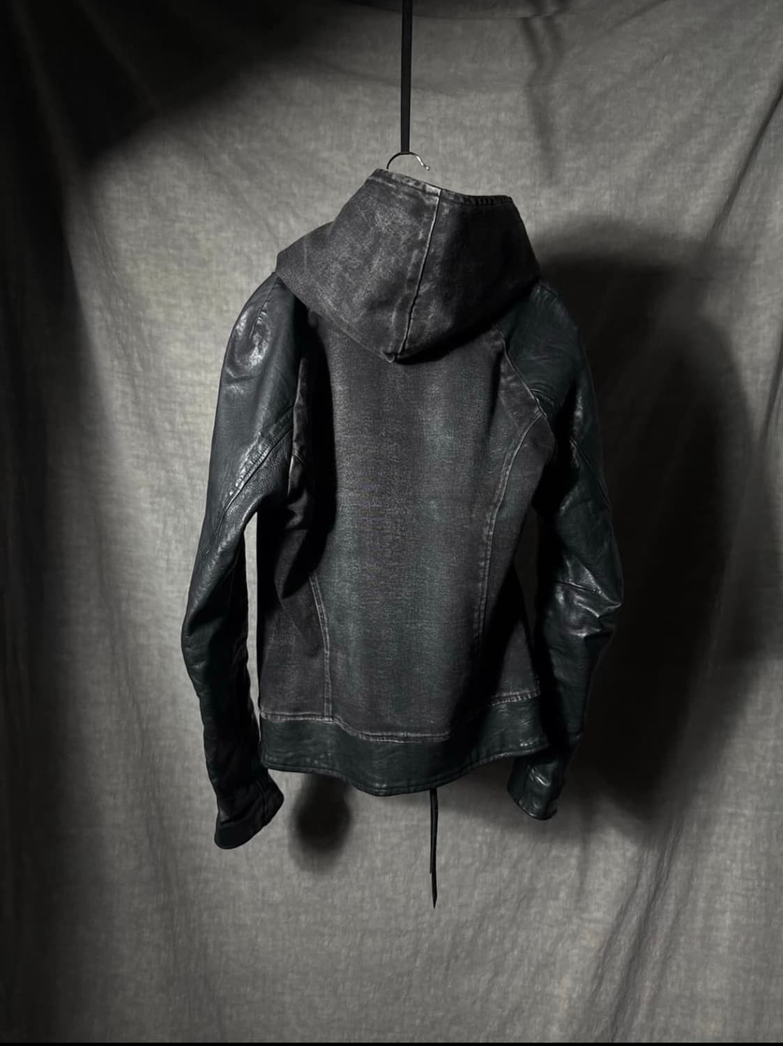 KMrii 암레더 비대칭 후드자켓 상품이미지7