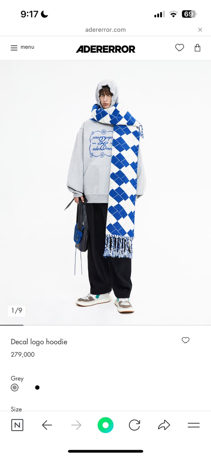 아더에러 데칼 로고 후드티  상품이미지3