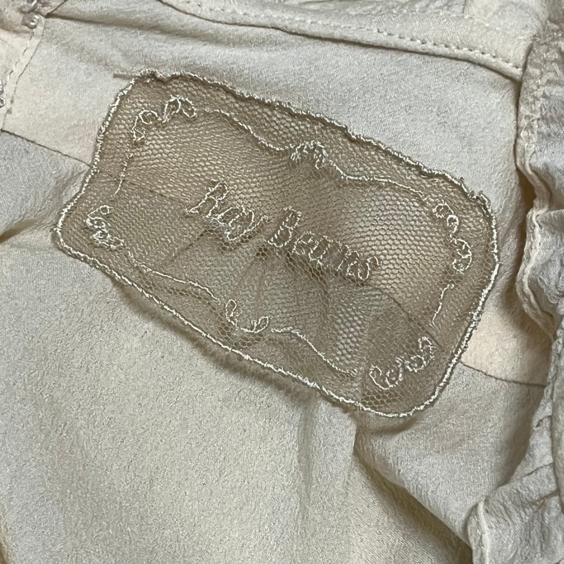 레이 빔즈 프릴 블라우스 티셔츠 상품이미지7