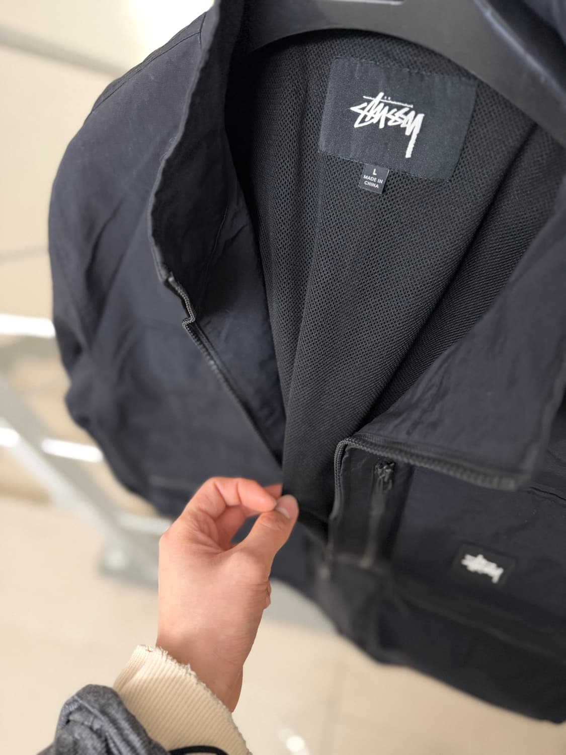 스투시 [민트급.정품] 자켓 (시세 32만) 유틸리티 바람막이 쉘 L  상품이미지9