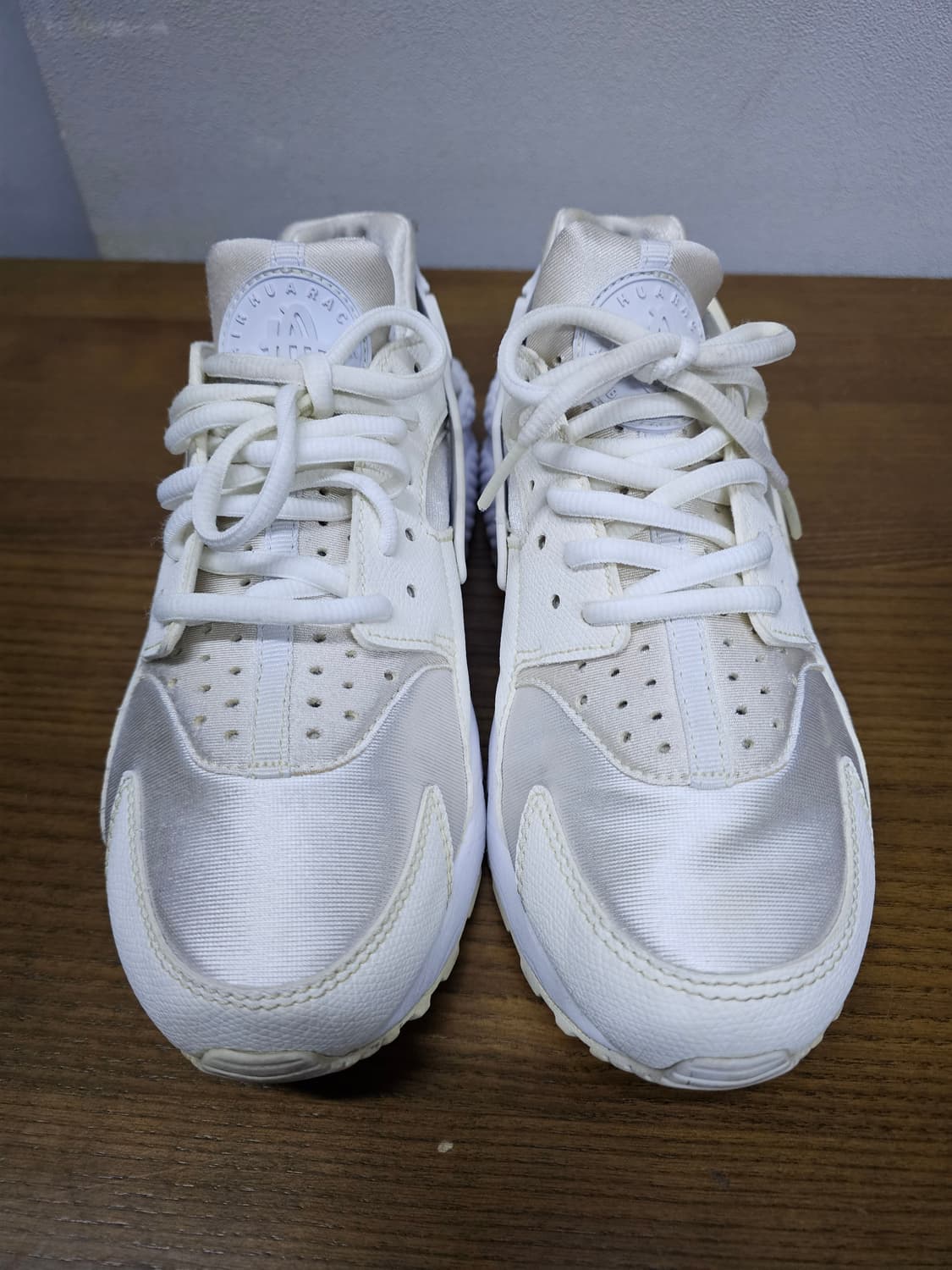 나이키 에어 허라취 화이트 상품이미지3