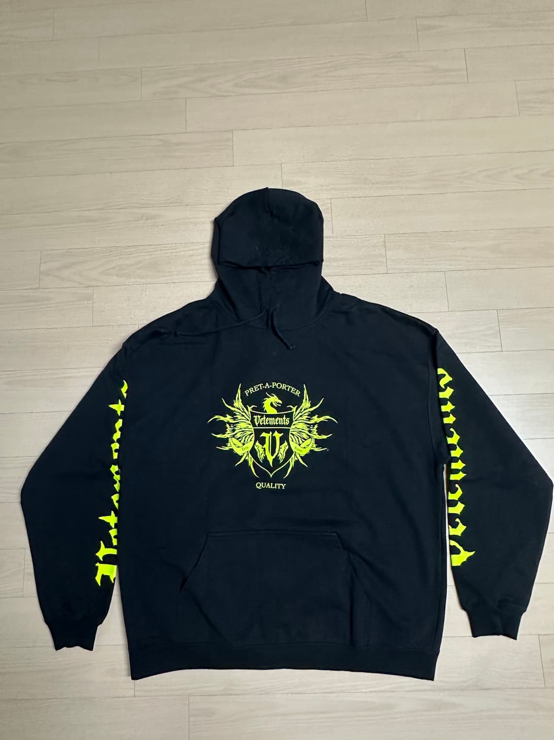 베트멍 블랙 네온 프레타포르테 후드 L 상품이미지1