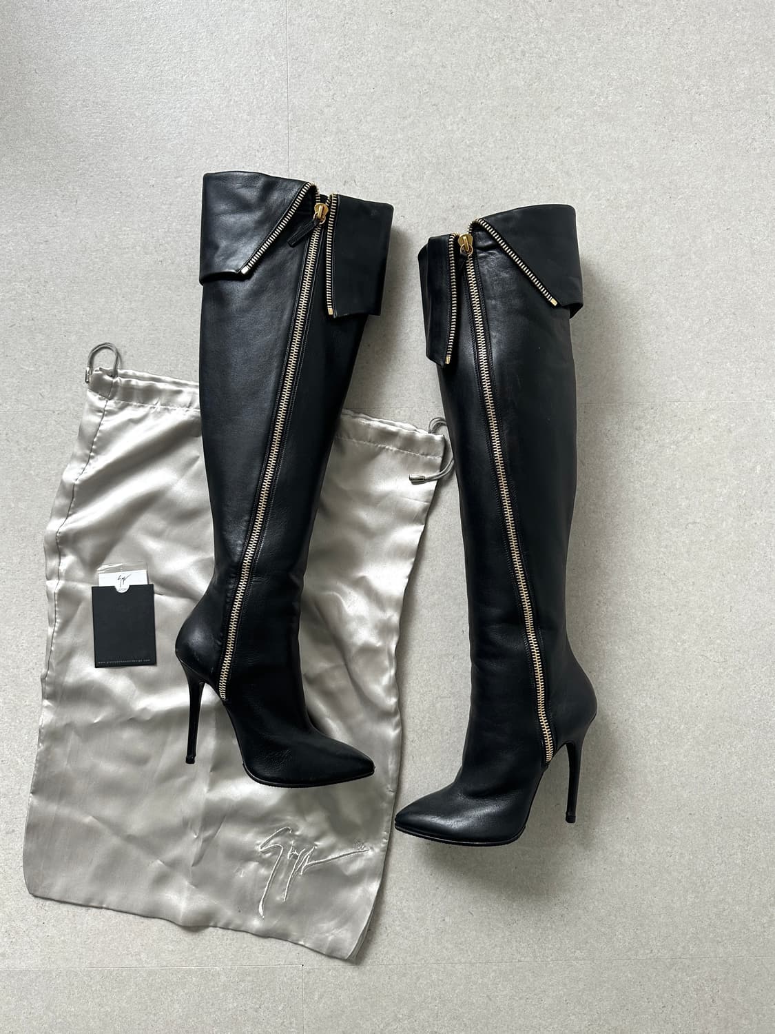 쥬세페자노티 키드스킨 레더 지퍼 니하이 부츠 상품이미지2