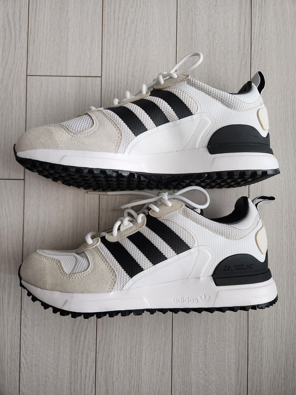 새상품급)아디다스 남녀공용 운동화 ZX 700 HD FY1103 스니커즈 상품이미지5