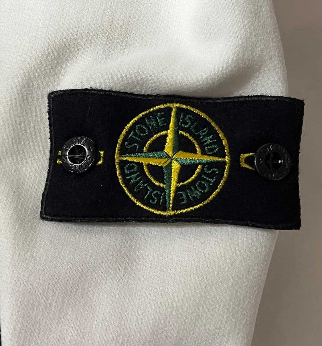 스톤 아일랜드 흰색 맨투맨 상품이미지2