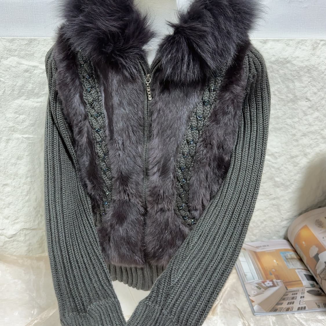 빈티지 그레이 폭스퍼후드 토끼털 꽈배기 비즈 니트자켓 후드집업 상품이미지3