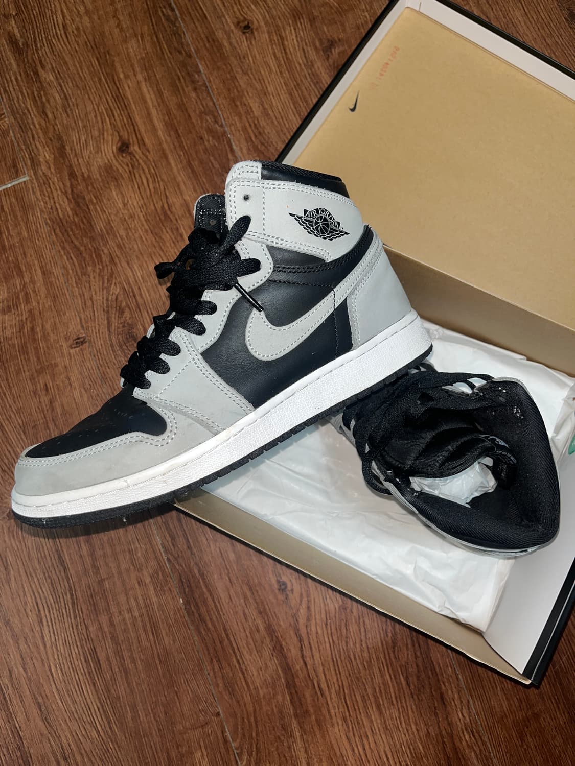 GS 나이키 조던1 레트로 하이 OG 쉐도우 2.0 상품이미지1