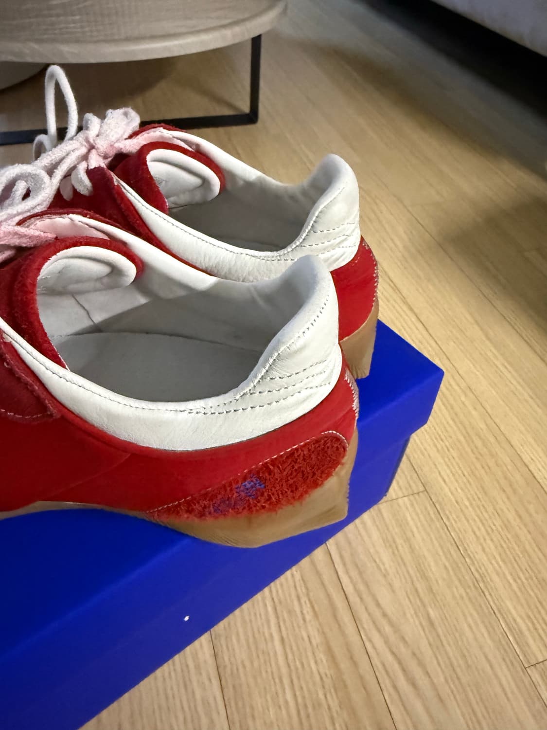 아더에러 스키드 레드 290 상품이미지4