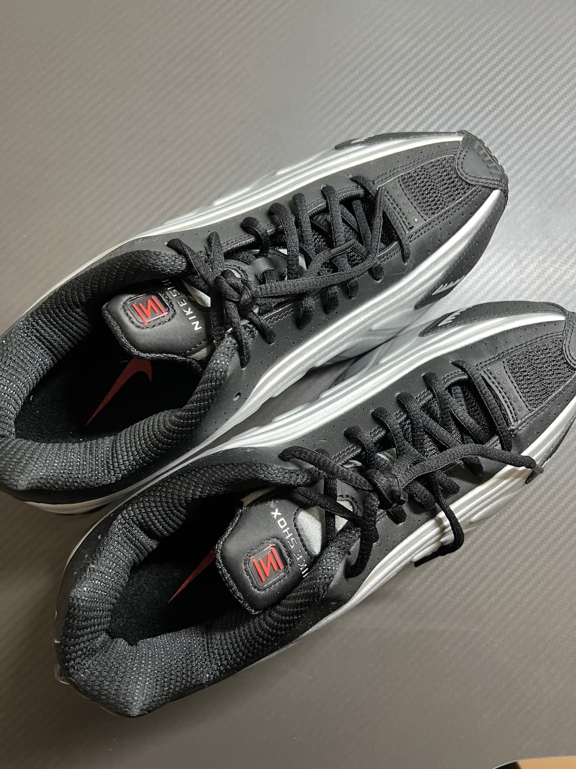 나이키 샥스 R4 메탈릭 실버 290 [새제품] 상품이미지3