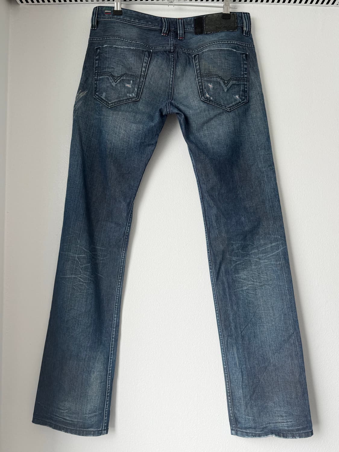 Perfectly washed regular straight jeans 상품이미지5