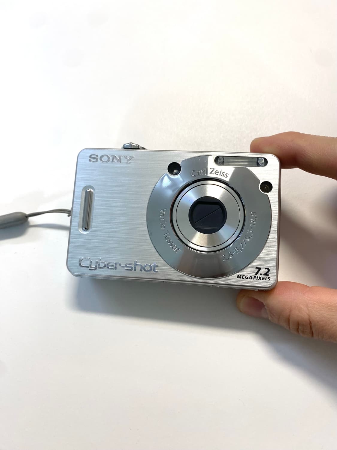 소니 사이버샷 DSC-W70 디지털 카메라 상품이미지1