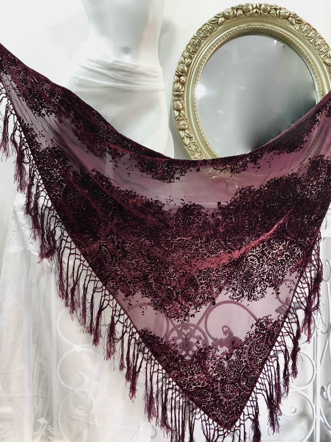 wine triangular shawl with tassels 상품이미지2