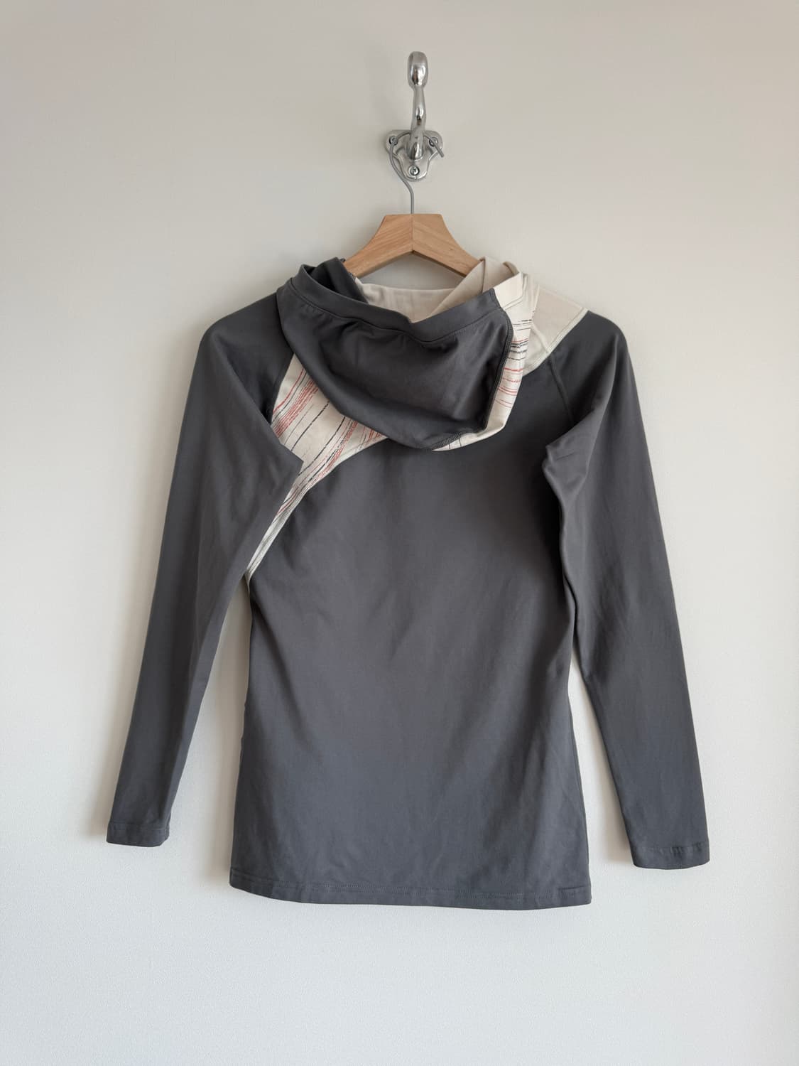 마운틴 하드웨어(MOUNTAIN HARDWEAR) 후드 상품이미지6