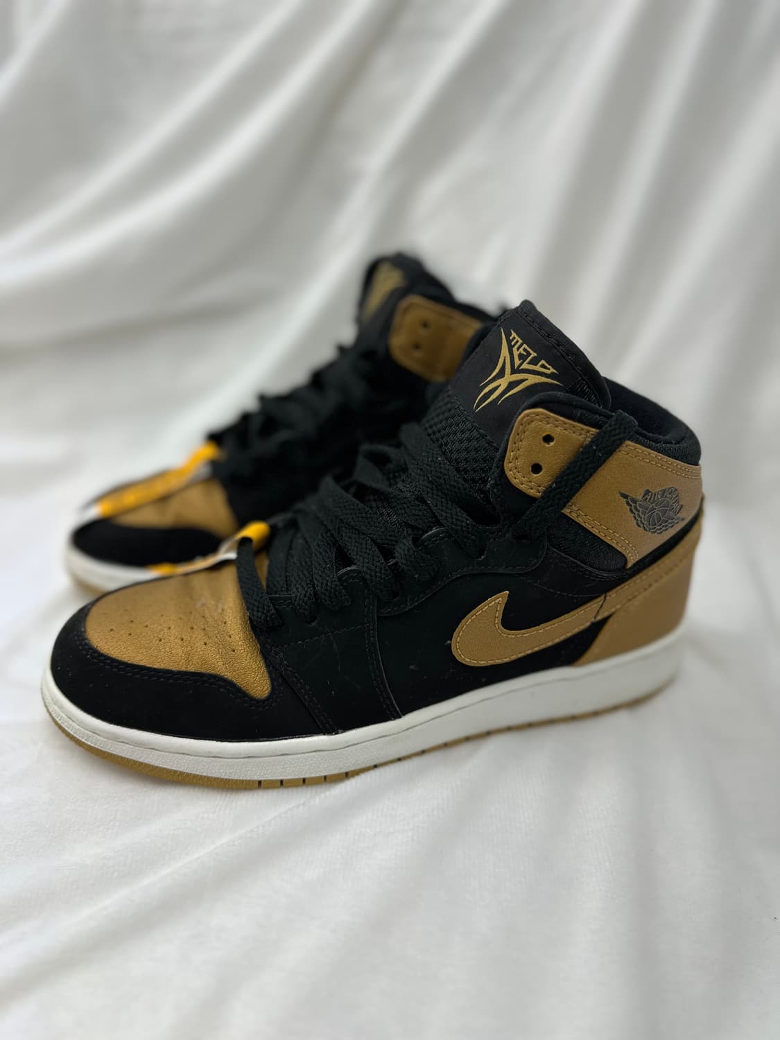 (235)나이키 에어조던1 레트로 하이 멜로 GS 상품이미지1