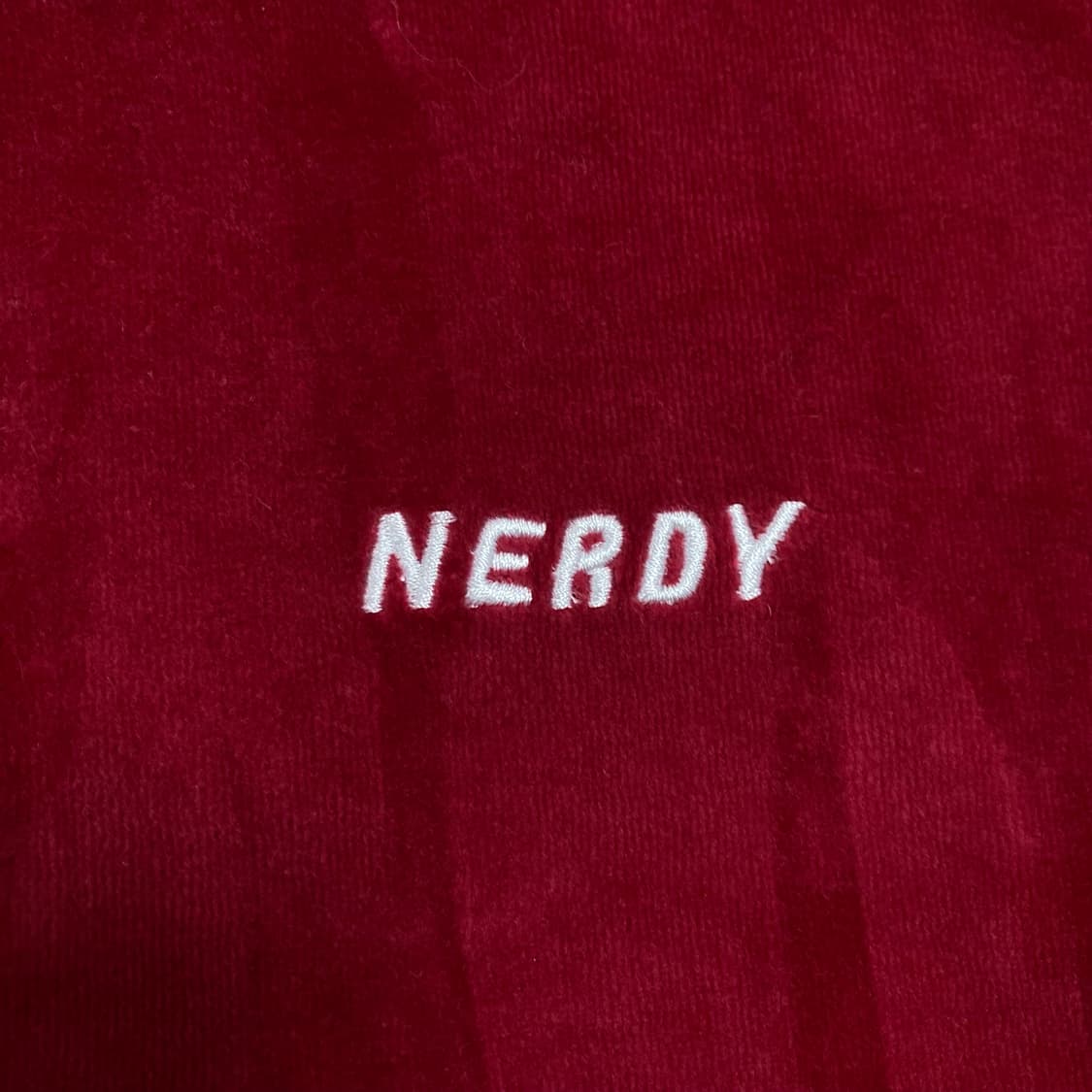 널디 스몰 로고 사이드 라인 버건디 벨벳 트랙탑 상품이미지2