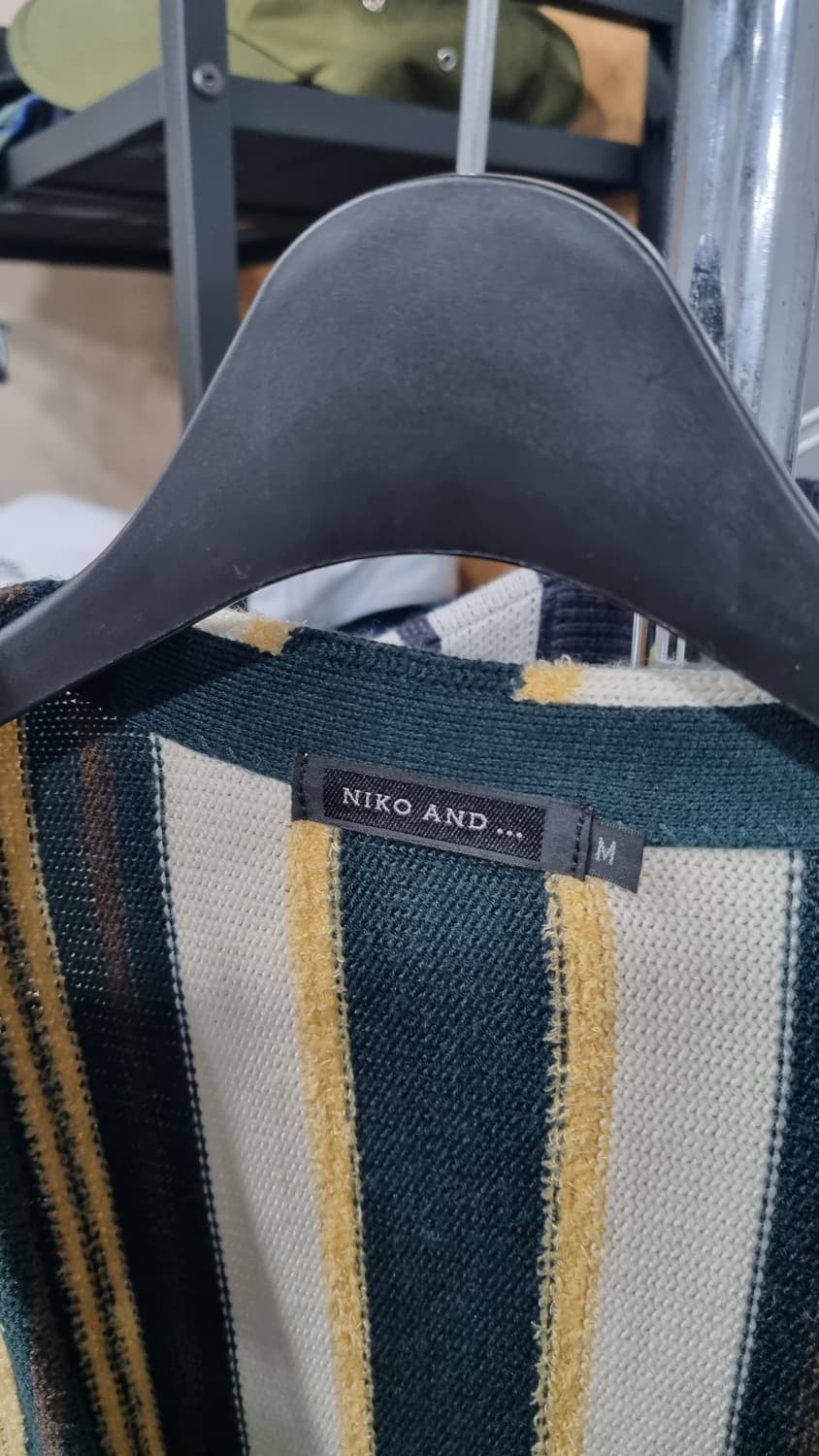 니코앤드 재팬 모혼방 무늬 가디건 m(국내 105적당) 상태좋음 상품이미지2